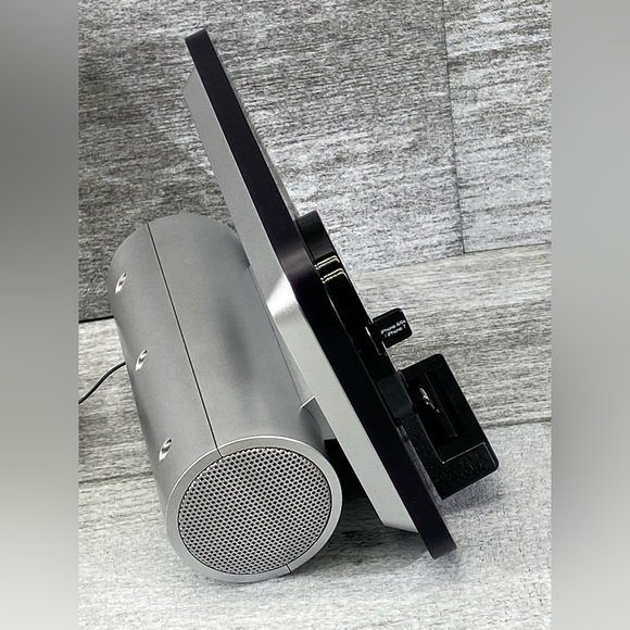 Dpnao Docking Music System 5 N 1 Charger Clock Bluetooth Radio iPhone USB Yw-008 - Picture 15 of 16